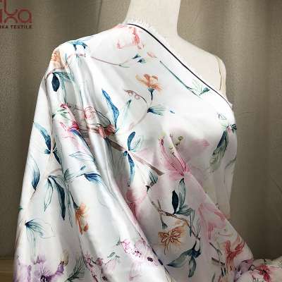 Shinny Silk Like 100% Polyester Silk Satin Flower Print Fabric